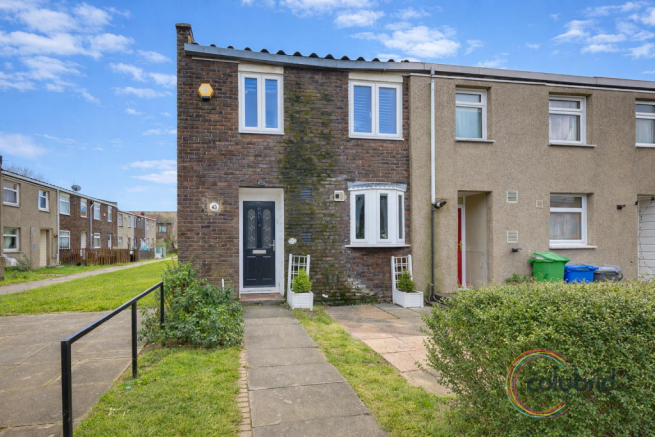 3 bed property, in Lucerne Way, £350,000
