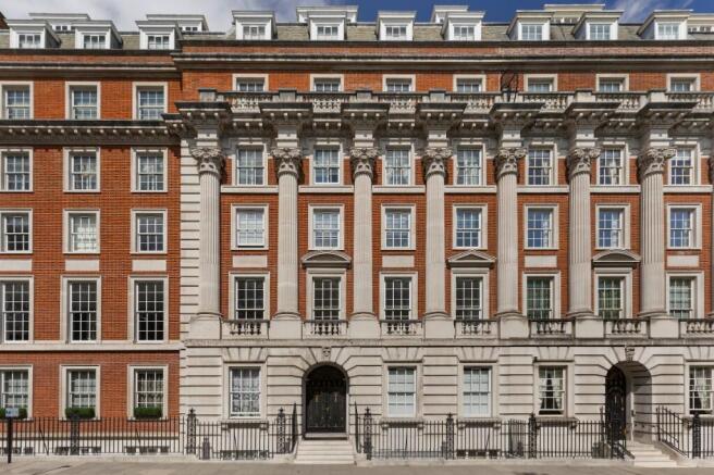 3 bed property, in Grosvenor Square, £6,000,000