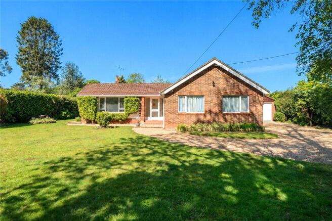 2 bed property, in Whinwhistle Road, £530,000