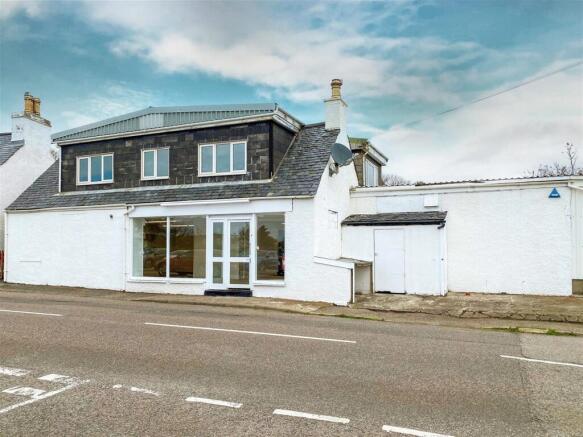 3 bed property, in Vacant Retail Premises, £145,000