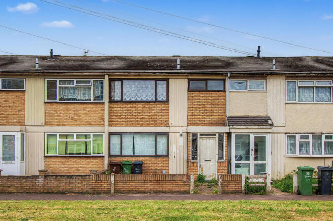 3 bed property, in Bell Farm Avenue, £225,000