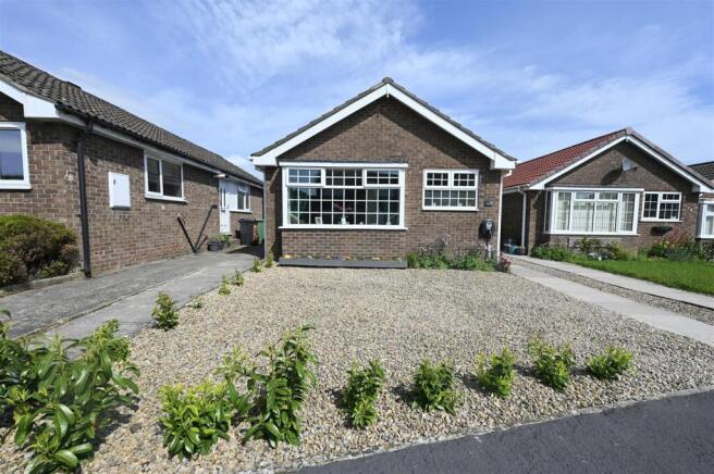 2 bed property, in Mallard Road, £185,000