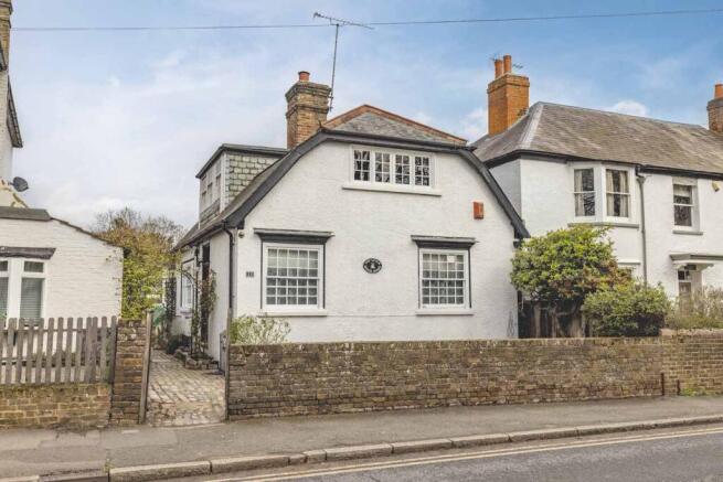 3 bed property, in Horton Road, £775,000