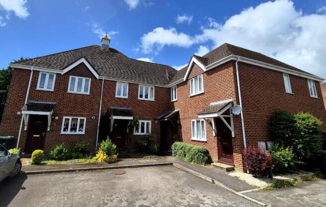 2 bed property, in Salisbury Street, £300,000