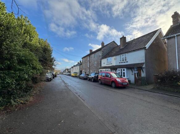 2 bed property, in Leigh Upon Mendip, £210,000