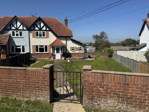 3 bed property, in Watlington Road, £515,000