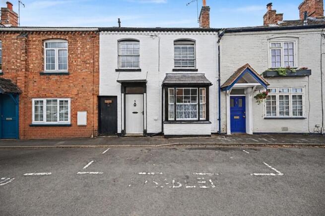 2 bed property, in North Street, £249,950