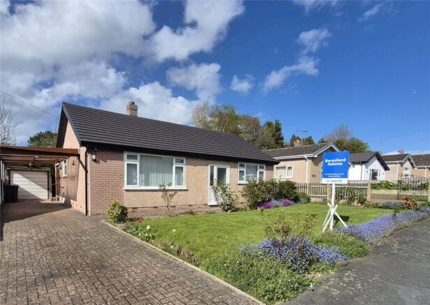 3 bed property, in Cilgwyn, £280,000