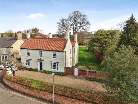 5 bed property, in The Old Vicarage, £1,000,000