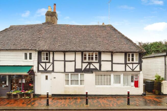 5 bed property, in High Street, £550,000