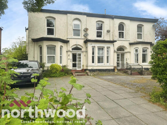 1 bed property, in Talbot Street, £100,000