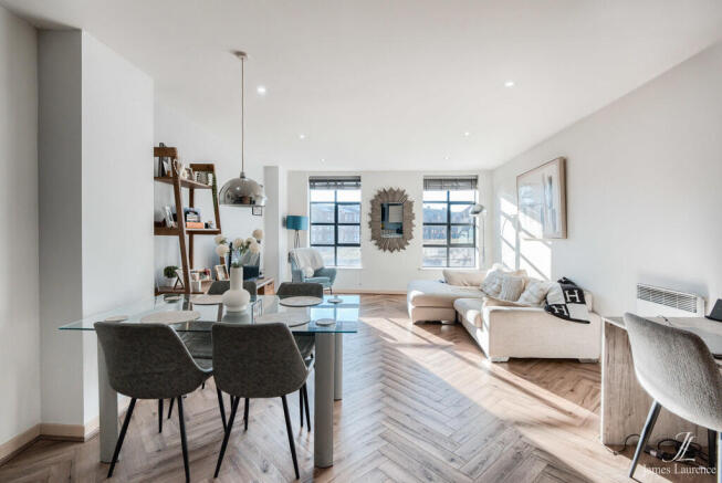 1 bed property, in St Pauls Place, £230,000