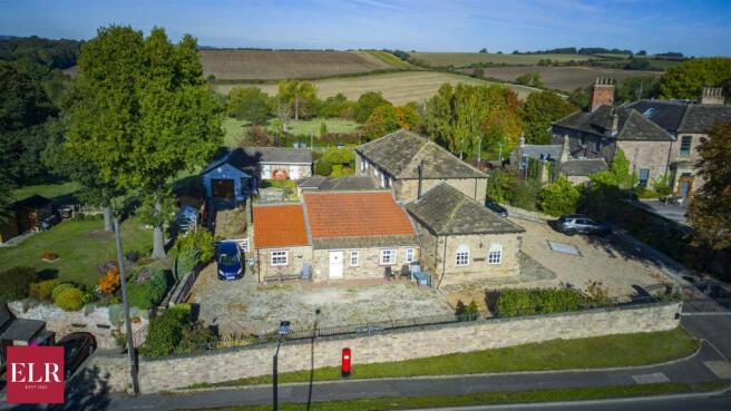5 bed property, in Doncaster Road, £950,000