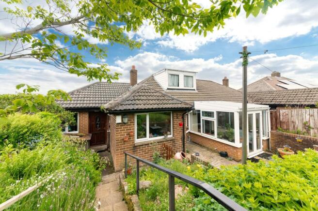 2 bed property, in Town End Road, £270,000