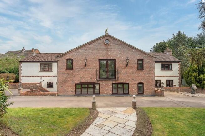 5 bed property, in Shack Lane, £1,000,000