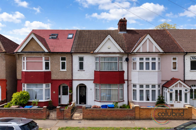 3 bed property, in Parker Road, £350,000