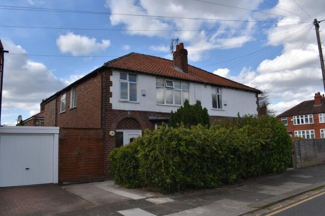 7 bed property, in Heathside Road, £550,000