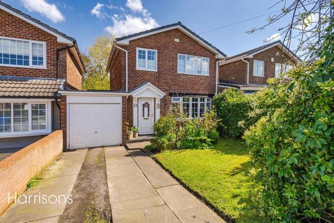 3 bed property, in Moorlands View, £340,000