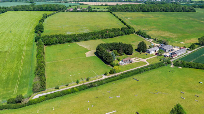 3 bed property, in Valley Lane, £2,000,000