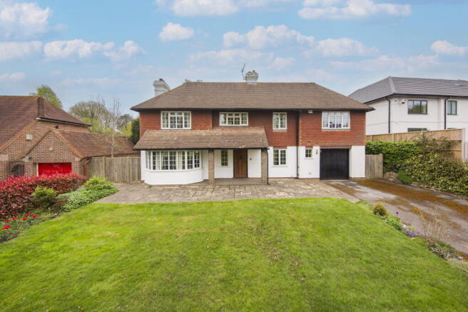 3 bed property, in Harland Way, £980,000