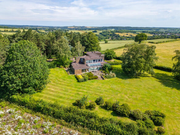 5 bed property, in Bank Hill, £1,250,000