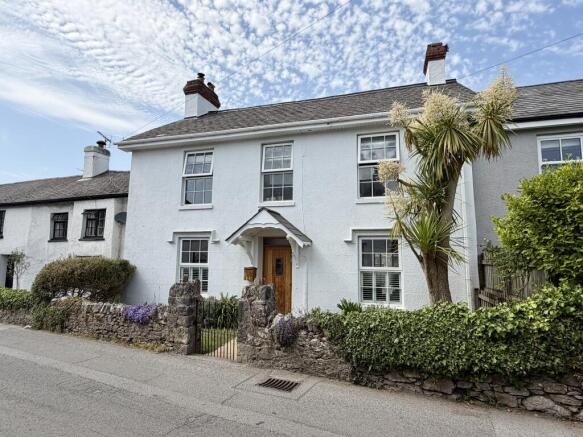 3 bed property, in Ipplepen, £425,000