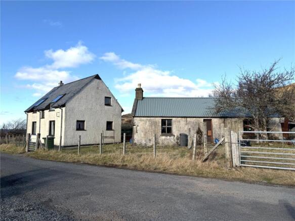 3 bed property, in Croft Tenancy: ½ 13 Achnacloich, £200,000
