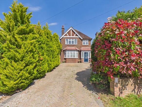 3 bed property, in Chartridge Lane, £780,000