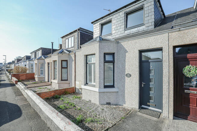 2 bed property, in 76 Station Road, £129,000