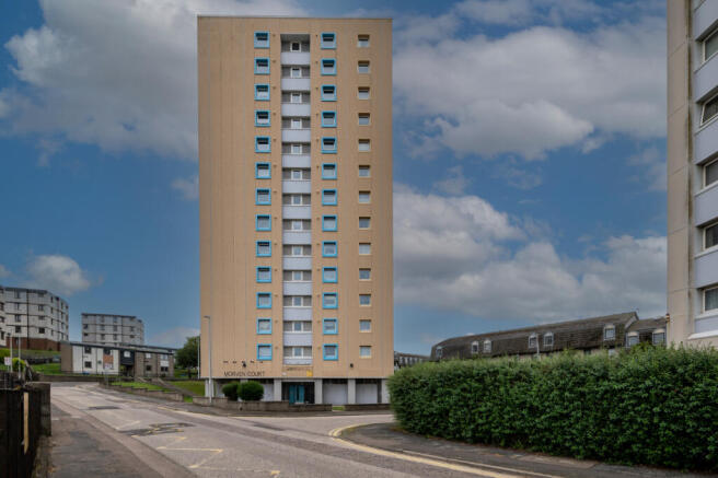 2 bed property, in Morven Court, £55,000
