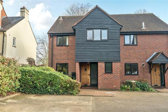 3 bed property, in West Mead, £535,000
