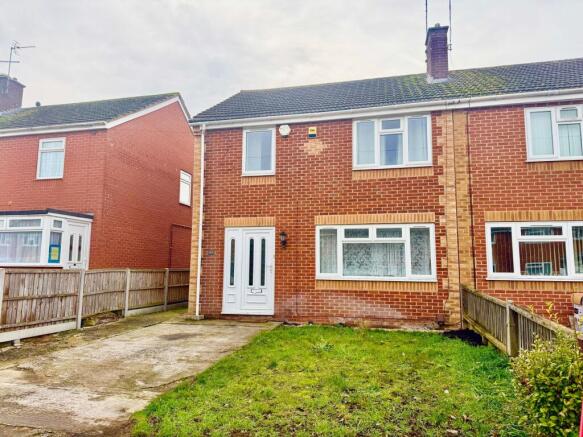 3 bed property, in Colwell Avenue, £249,000