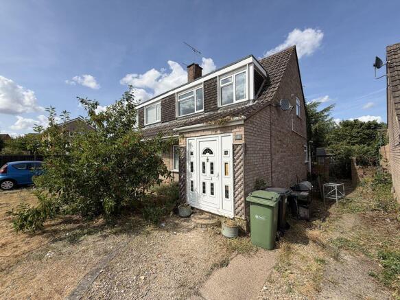 3 bed property, in Laxton Avenue, £150,000