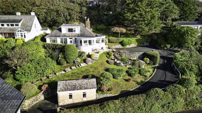 3 bed property, in Borth-Y-Gest, £850,000