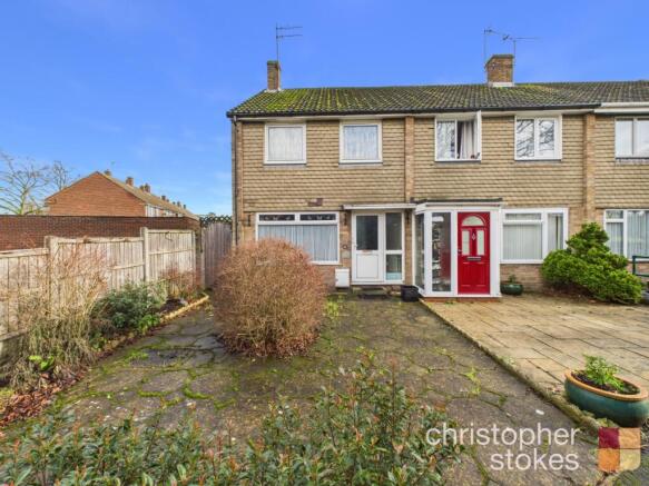 3 bed property, in Rowlands Close, £385,000