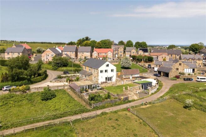 5 bed property, in Bolams Buildings, £550,000