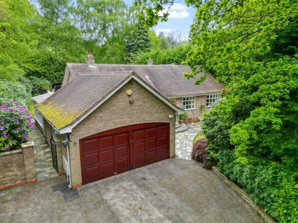 3 bed property, in Ladywood Road, £1,250,000