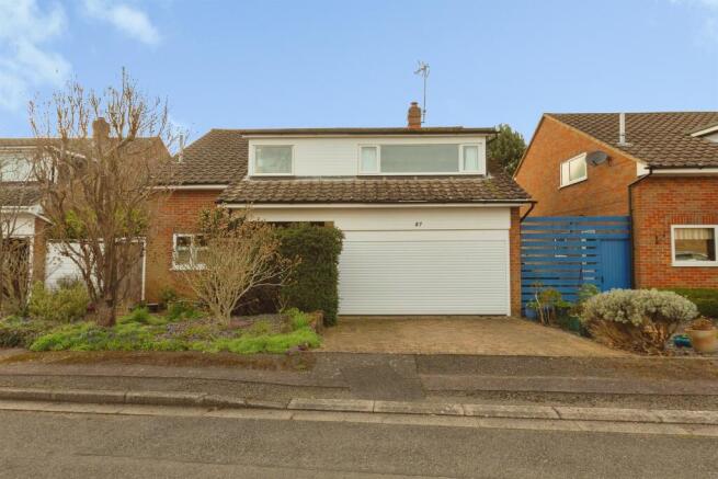 4 bed property, in Riverside, £525,000