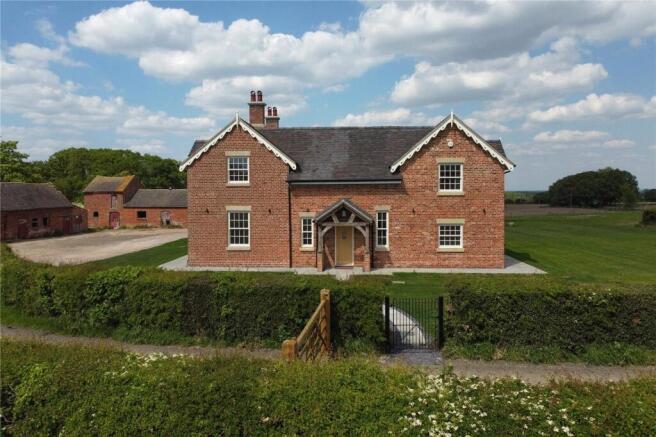 5 bed property, in Woore Road, £1,585,000