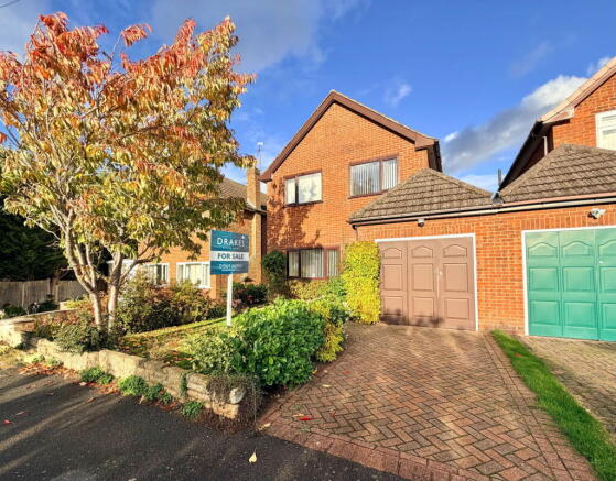 3 bed property, in Littleshaw Lane, £400,000