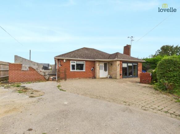 3 bed property, in Spridlington Road, £299,995