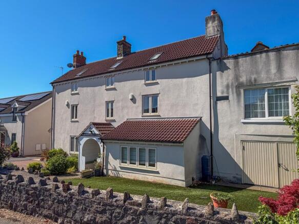 2 bed property, in Friendship Terrace, £385,000