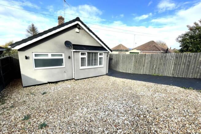 4 bed property, in Denton Avenue, £335,000
