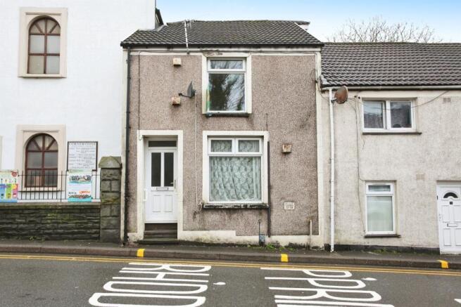 3 bed property, in Fothergill Street, £130,000