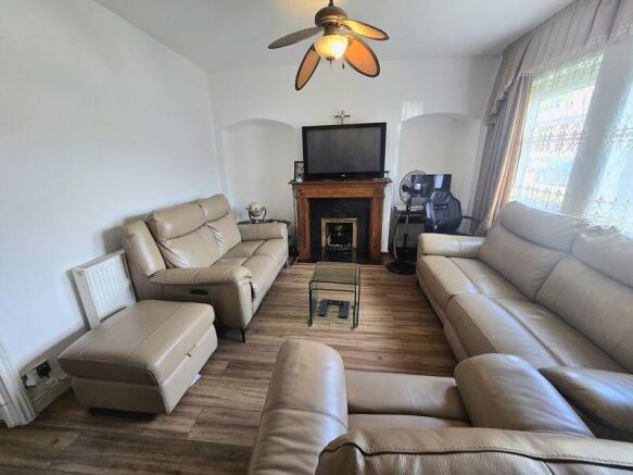 2 bed property, in Fryatt Road, £499,950