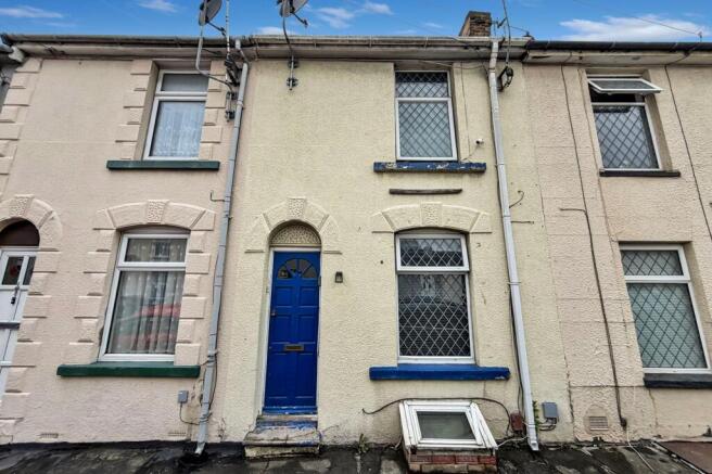3 bed property, in Arden Street, £220,000