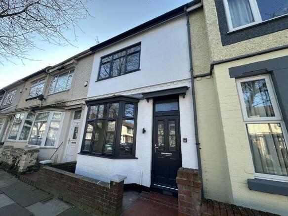 4 bed property, in Ince Avenue, £185,000