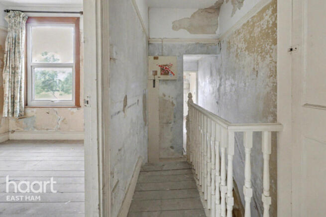 1 bed property, in Masterman Road, £155,000