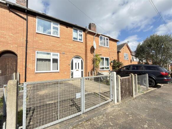 3 bed property, in Swannington Road, £210,000