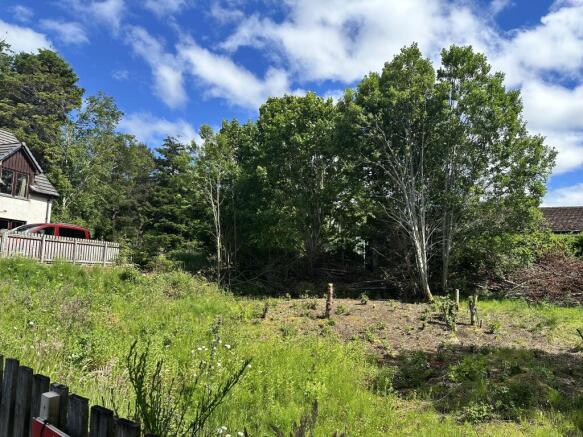 Land, in Sutherland Court, £65,000